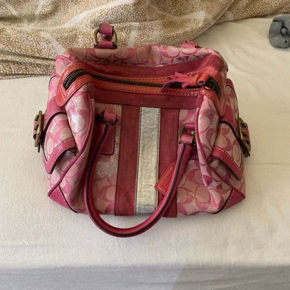 Coach purse - Picture 2 of 4